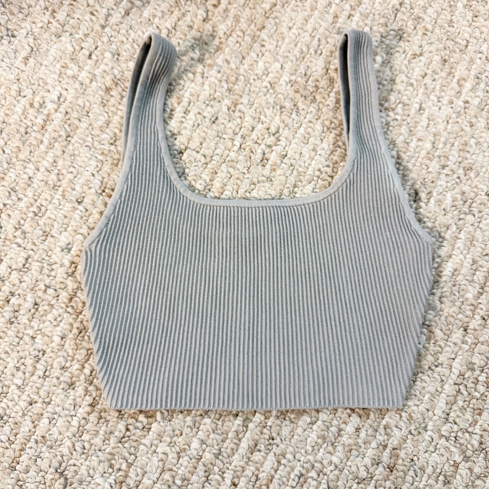 Babaton Aritzia Sculpt Knit Squareneck Cropped Tank Gray XS